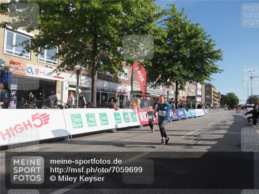 15.09.2024 - PSD Bank Halbmarathon Miley Keyser http://msf.ph/oto/7059699 15.09.2024 10:30:13 Ziel 32, 97, 129, 156, 252, 264, 281, 289, 306 meine-sportfotos.de