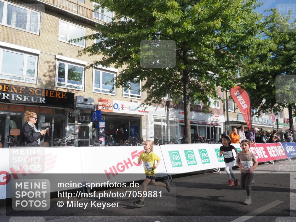 15.09.2024 - PSD Bank Halbmarathon Miley Keyser http://msf.ph/oto/7059881 15.09.2024 10:30:56 Ziel 38, 44, 104, 141, 145, 147, 207, 214, 234 meine-sportfotos.de