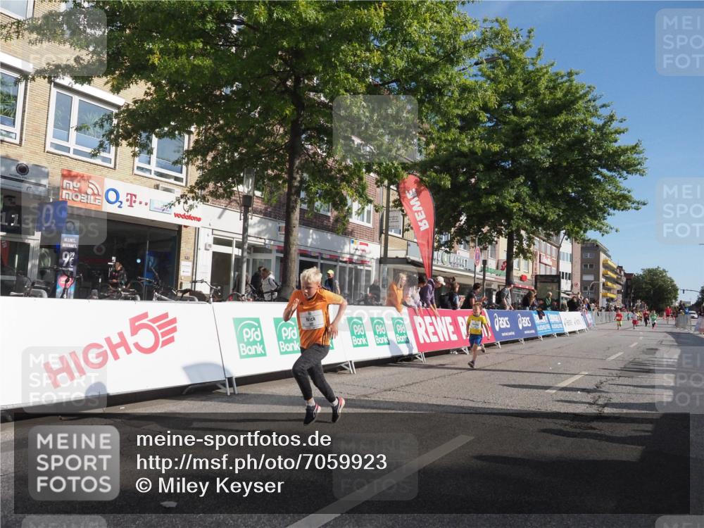 15.09.2024 - PSD Bank Halbmarathon Miley Keyser http://msf.ph/oto/7059923 15.09.2024 10:31:00 Ziel 24, 25, 38, 44, 104, 105, 141, 145, 207, 234 meine-sportfotos.de