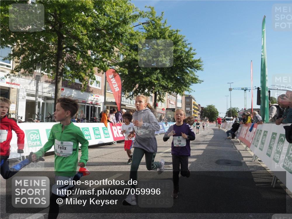 15.09.2024 - PSD Bank Halbmarathon Miley Keyser http://msf.ph/oto/7059996 15.09.2024 10:31:11 Ziel 24, 25, 39, 72, 104, 105, 126, 141, 160, 163, 191, 207, 277, 287 meine-sportfotos.de