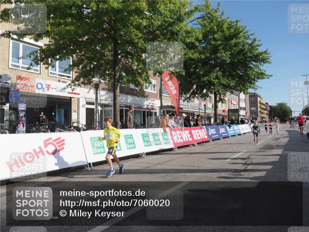 15.09.2024 - PSD Bank Halbmarathon Miley Keyser http://msf.ph/oto/7060020 15.09.2024 10:31:13 Ziel 24, 25, 39, 72, 104, 105, 126, 141, 160, 163, 191, 277, 287 meine-sportfotos.de