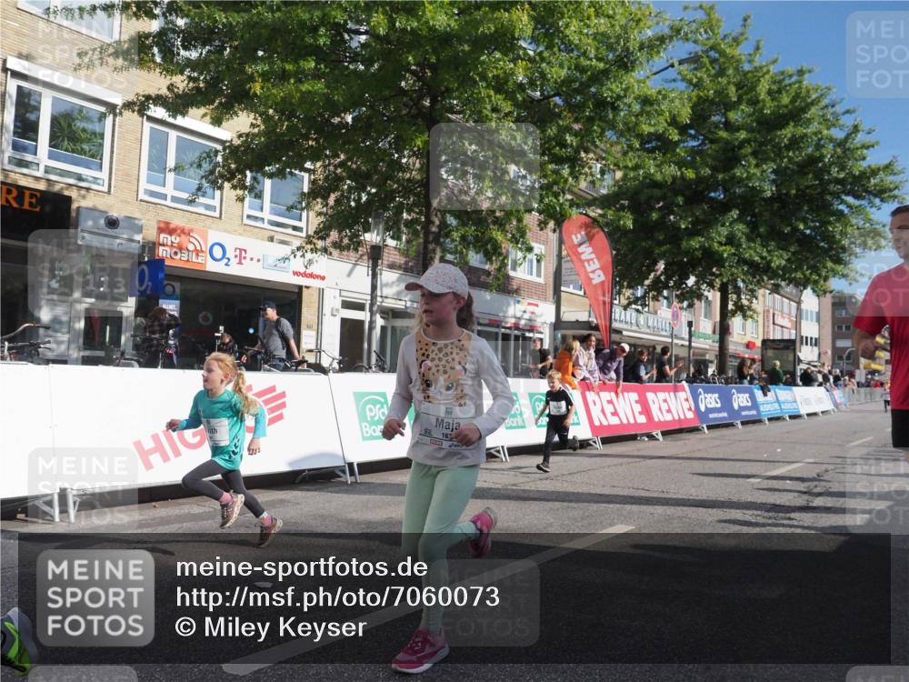 15.09.2024 - PSD Bank Halbmarathon Miley Keyser http://msf.ph/oto/7060073 15.09.2024 10:31:20 Ziel 25, 39, 72, 78, 126, 158, 160, 163, 191, 277, 287 meine-sportfotos.de