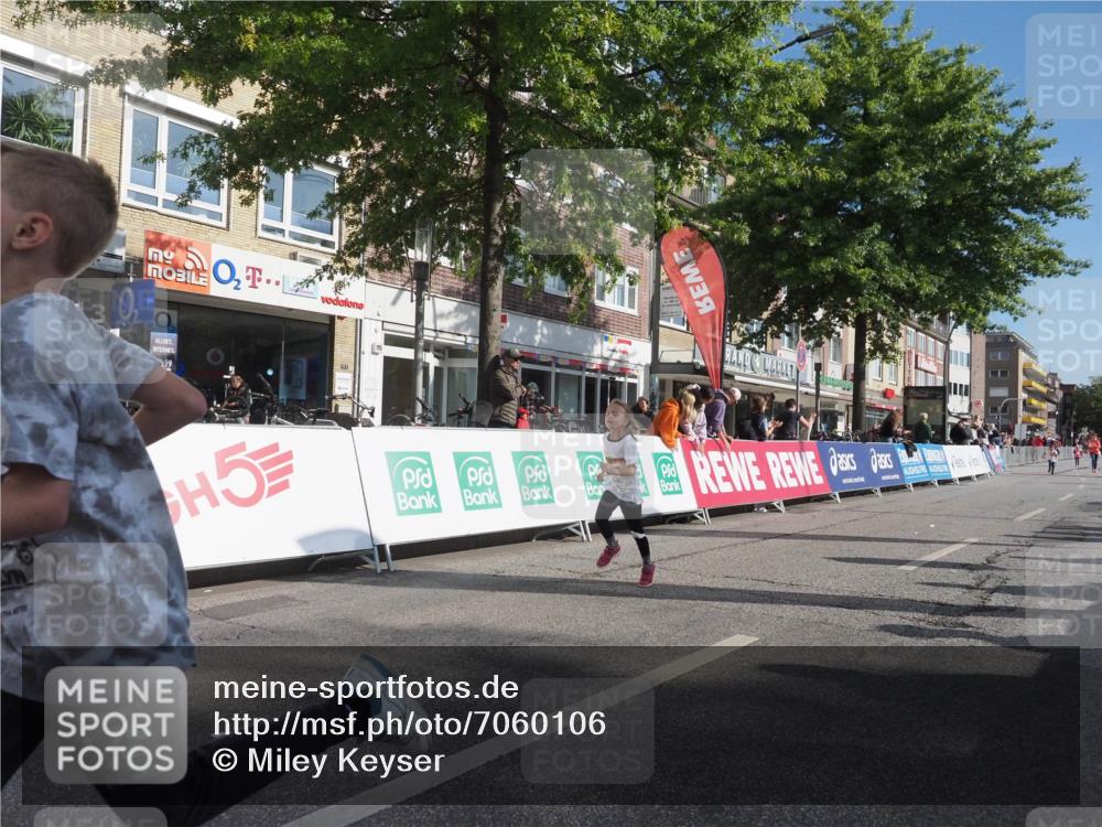 15.09.2024 - PSD Bank Halbmarathon Miley Keyser http://msf.ph/oto/7060106 15.09.2024 10:31:28 Ziel 39, 72, 78, 158, 160, 163, 175, 191, 201 meine-sportfotos.de