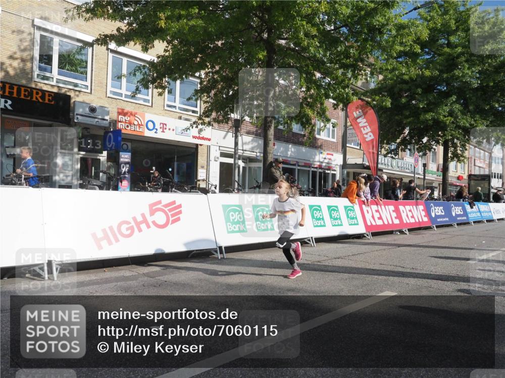 15.09.2024 - PSD Bank Halbmarathon Miley Keyser http://msf.ph/oto/7060115 15.09.2024 10:31:28 Ziel 39, 72, 78, 158, 160, 163, 175, 191, 201 meine-sportfotos.de