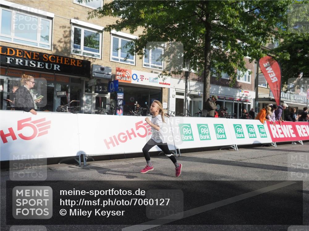 15.09.2024 - PSD Bank Halbmarathon Miley Keyser http://msf.ph/oto/7060127 15.09.2024 10:31:29 Ziel 39, 72, 78, 158, 160, 163, 175, 191, 201 meine-sportfotos.de