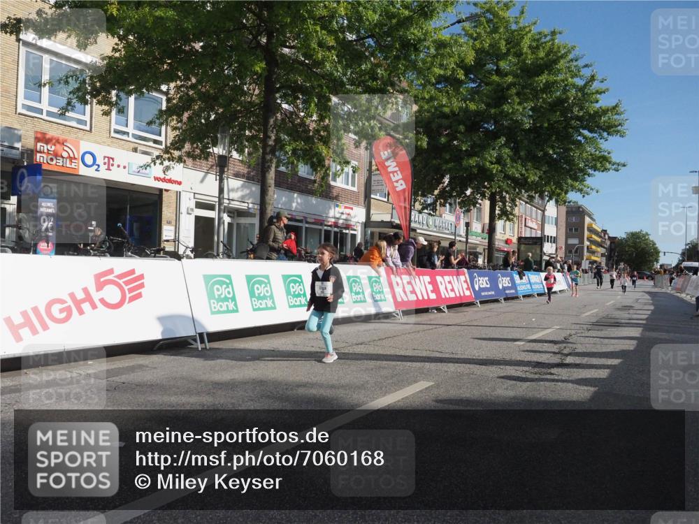 15.09.2024 - PSD Bank Halbmarathon Miley Keyser http://msf.ph/oto/7060168 15.09.2024 10:31:44 Ziel 175, 201, 223, 250 meine-sportfotos.de