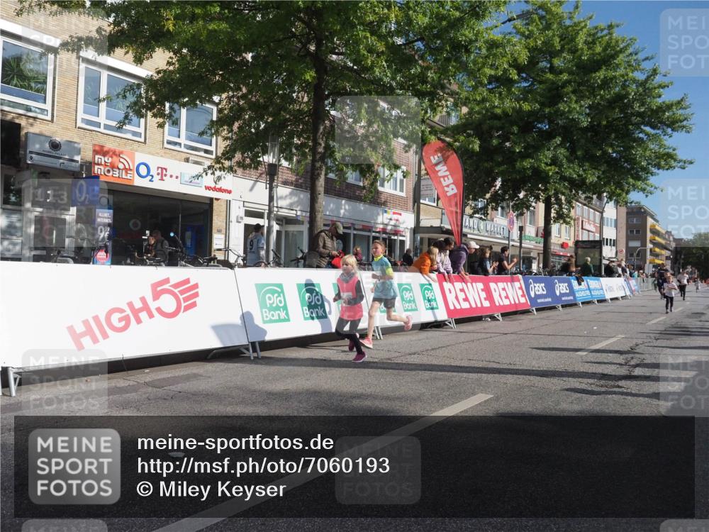 15.09.2024 - PSD Bank Halbmarathon Miley Keyser http://msf.ph/oto/7060193 15.09.2024 10:31:49 Ziel 11, 175, 202, 223, 250, 276, 299 meine-sportfotos.de