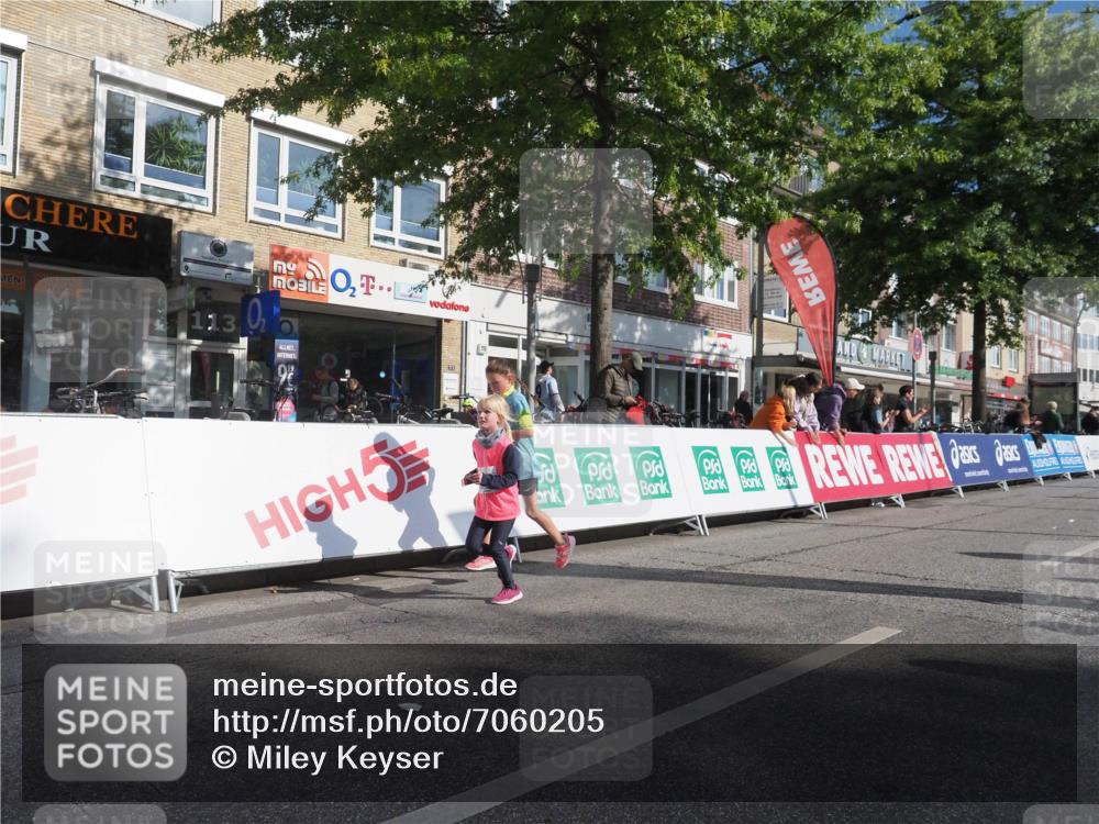 15.09.2024 - PSD Bank Halbmarathon Miley Keyser http://msf.ph/oto/7060205 15.09.2024 10:31:49 Ziel 11, 175, 202, 223, 250, 276, 299 meine-sportfotos.de