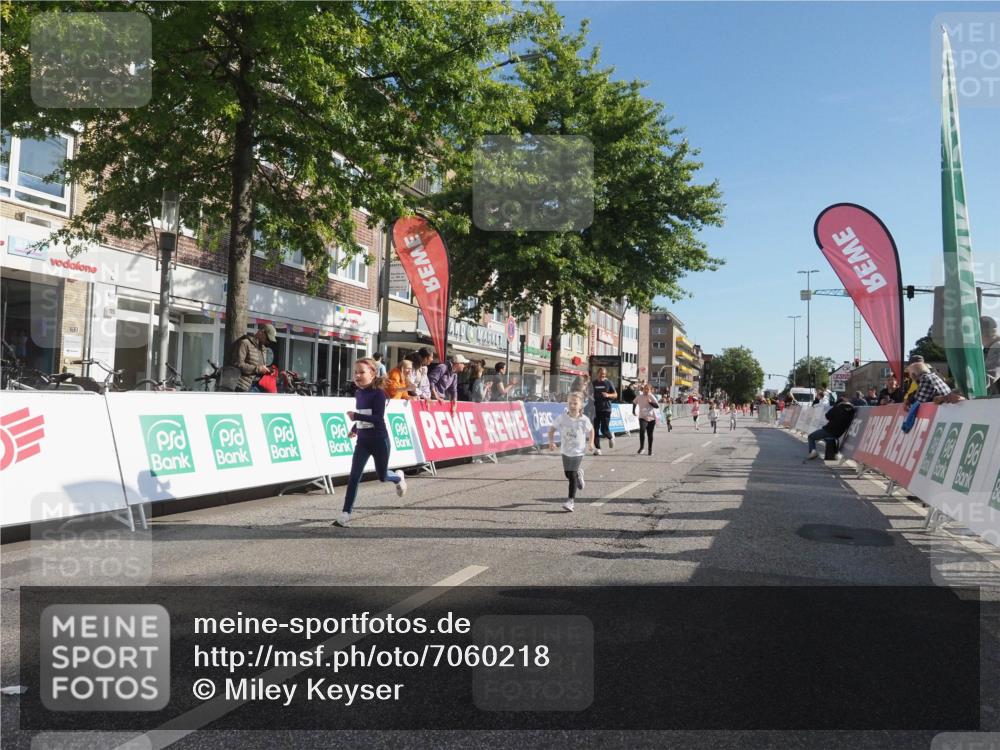 15.09.2024 - PSD Bank Halbmarathon Miley Keyser http://msf.ph/oto/7060218 15.09.2024 10:31:54 Ziel 11, 56, 57, 151, 202, 223, 250, 267, 276, 299 meine-sportfotos.de