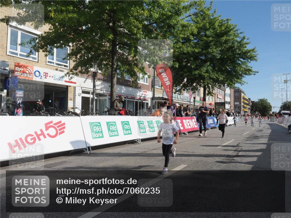 15.09.2024 - PSD Bank Halbmarathon Miley Keyser http://msf.ph/oto/7060235 15.09.2024 10:31:55 Ziel 11, 56, 57, 151, 202, 223, 250, 267, 276, 299 meine-sportfotos.de