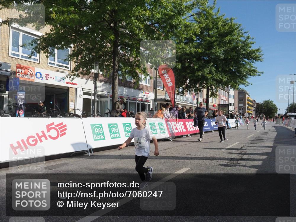 15.09.2024 - PSD Bank Halbmarathon Miley Keyser http://msf.ph/oto/7060247 15.09.2024 10:31:55 Ziel 11, 56, 57, 151, 202, 223, 250, 267, 276, 299 meine-sportfotos.de