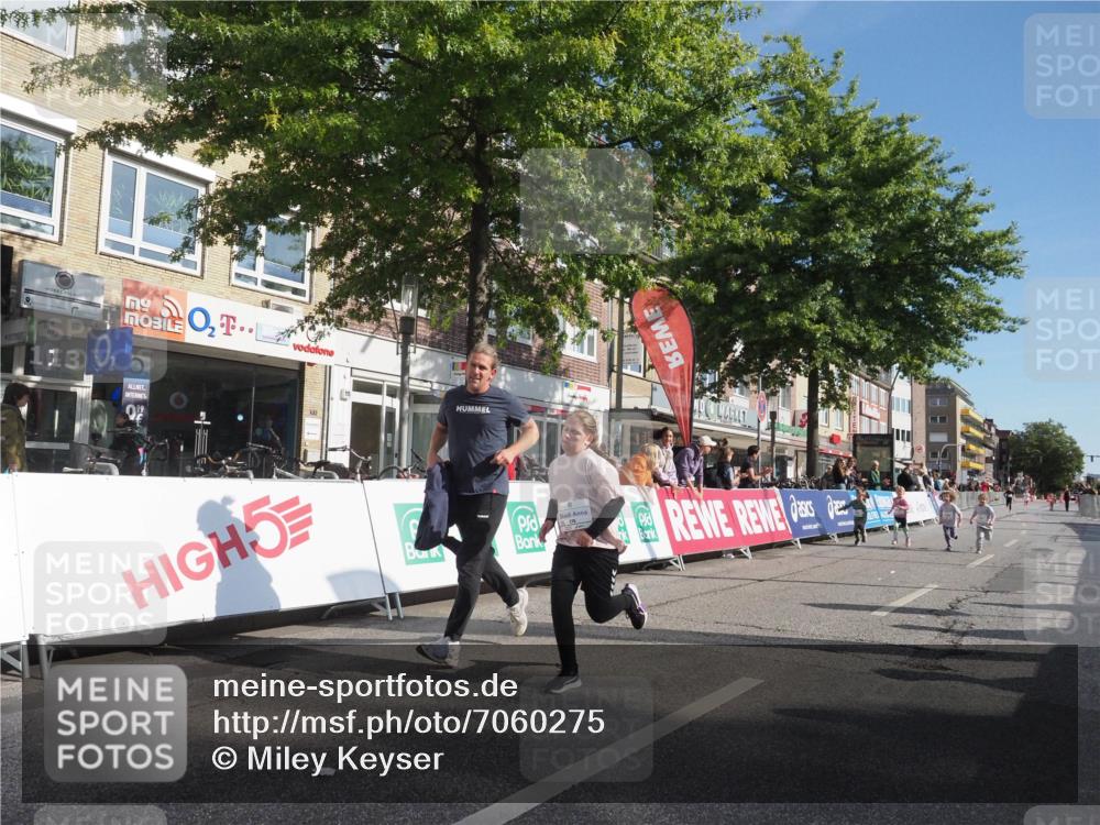 15.09.2024 - PSD Bank Halbmarathon Miley Keyser http://msf.ph/oto/7060275 15.09.2024 10:31:57 Ziel 11, 56, 57, 151, 202, 223, 267, 276, 299 meine-sportfotos.de