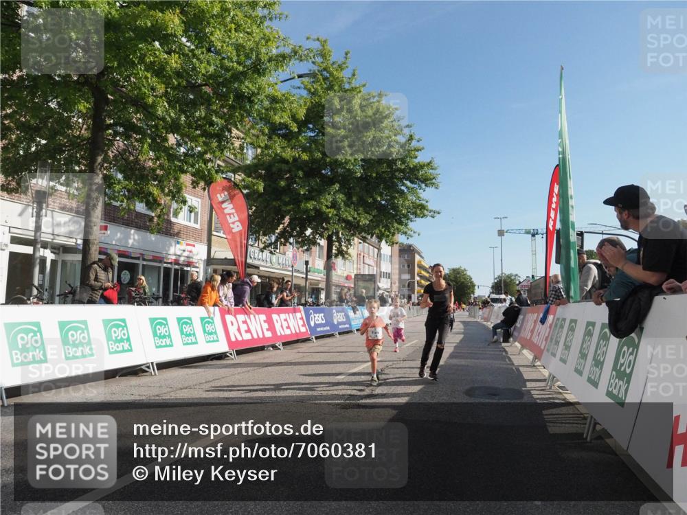 15.09.2024 - PSD Bank Halbmarathon Miley Keyser http://msf.ph/oto/7060381 15.09.2024 10:32:17 Ziel 148, 157, 193, 199, 280 meine-sportfotos.de