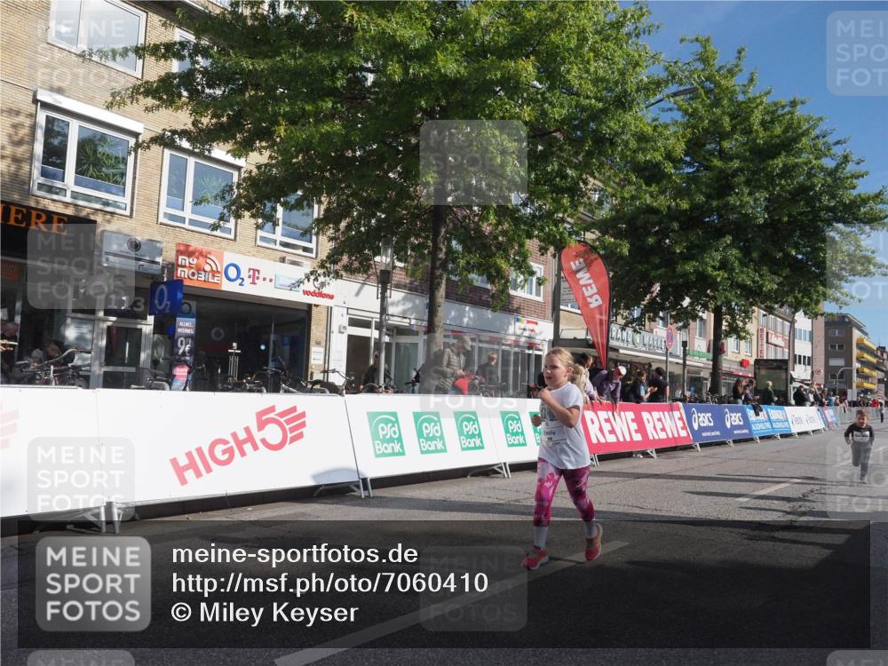 15.09.2024 - PSD Bank Halbmarathon Miley Keyser http://msf.ph/oto/7060410 15.09.2024 10:32:20 Ziel 148, 157, 193, 199, 280, 301 meine-sportfotos.de