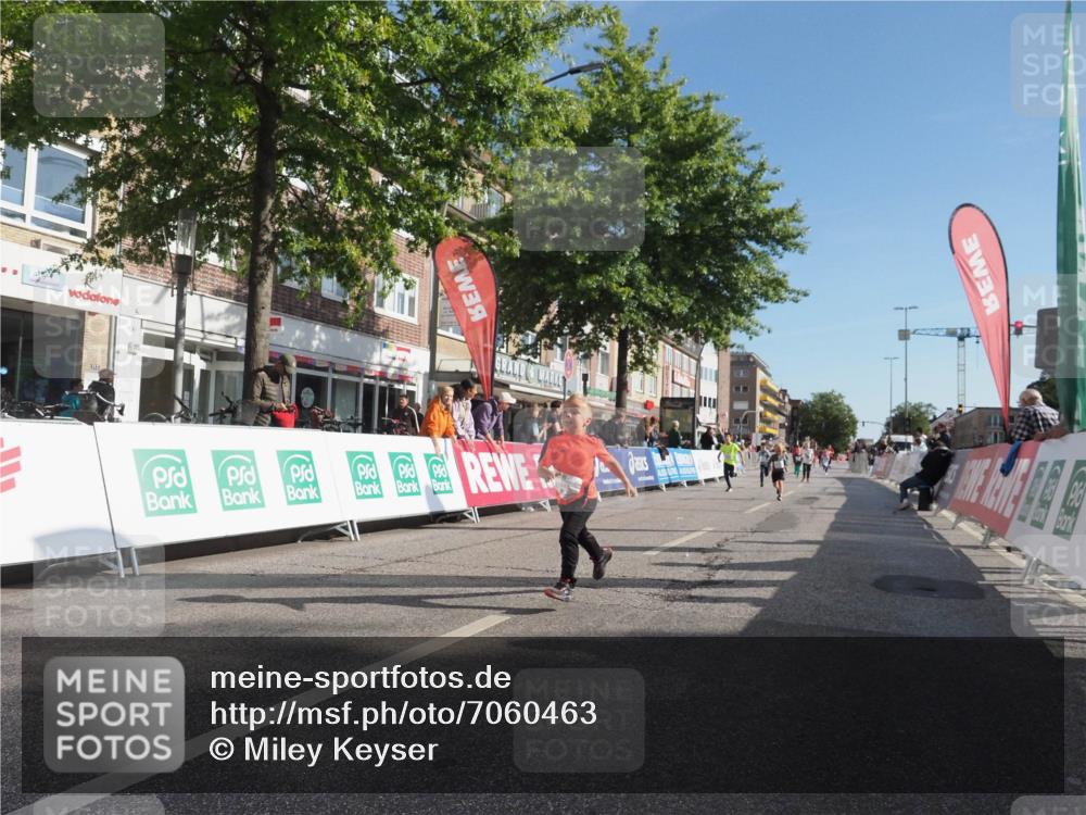 15.09.2024 - PSD Bank Halbmarathon Miley Keyser http://msf.ph/oto/7060463 15.09.2024 10:32:28 Ziel 40, 68, 148, 157, 193, 280, 301 meine-sportfotos.de