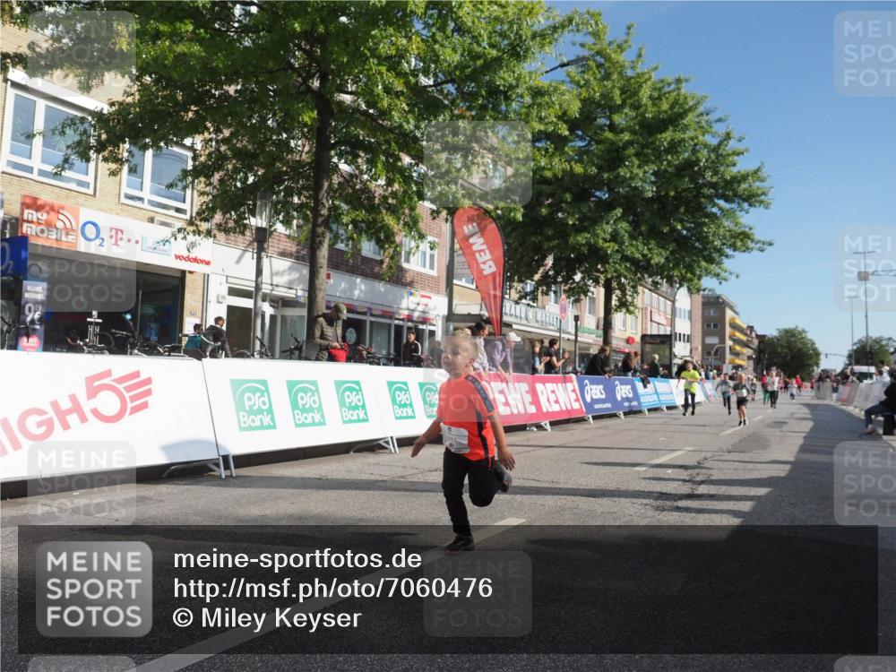 15.09.2024 - PSD Bank Halbmarathon Miley Keyser http://msf.ph/oto/7060476 15.09.2024 10:32:28 Ziel 40, 68, 148, 157, 193, 280, 301 meine-sportfotos.de