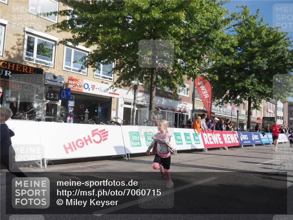 15.09.2024 - PSD Bank Halbmarathon Miley Keyser http://msf.ph/oto/7060715 15.09.2024 10:32:44 Ziel 1, 4, 33, 68, 83, 176, 182, 232, 241, 275, 283, 302 meine-sportfotos.de