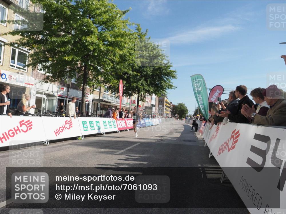 15.09.2024 - PSD Bank Halbmarathon Miley Keyser http://msf.ph/oto/7061093 15.09.2024 11:02:15 Ziel 447 meine-sportfotos.de