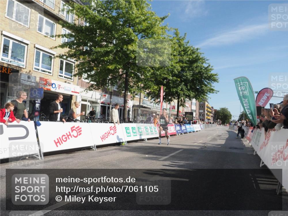 15.09.2024 - PSD Bank Halbmarathon Miley Keyser http://msf.ph/oto/7061105 15.09.2024 11:02:15 Ziel 447 meine-sportfotos.de