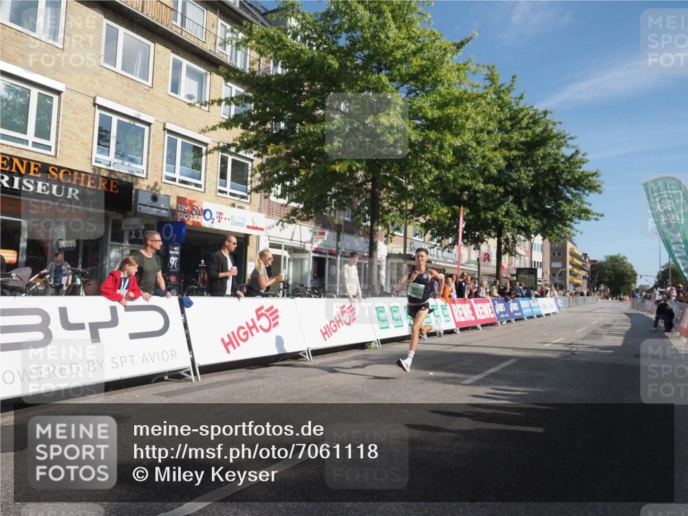 15.09.2024 - PSD Bank Halbmarathon Miley Keyser http://msf.ph/oto/7061118 15.09.2024 11:02:16 Ziel 447 meine-sportfotos.de