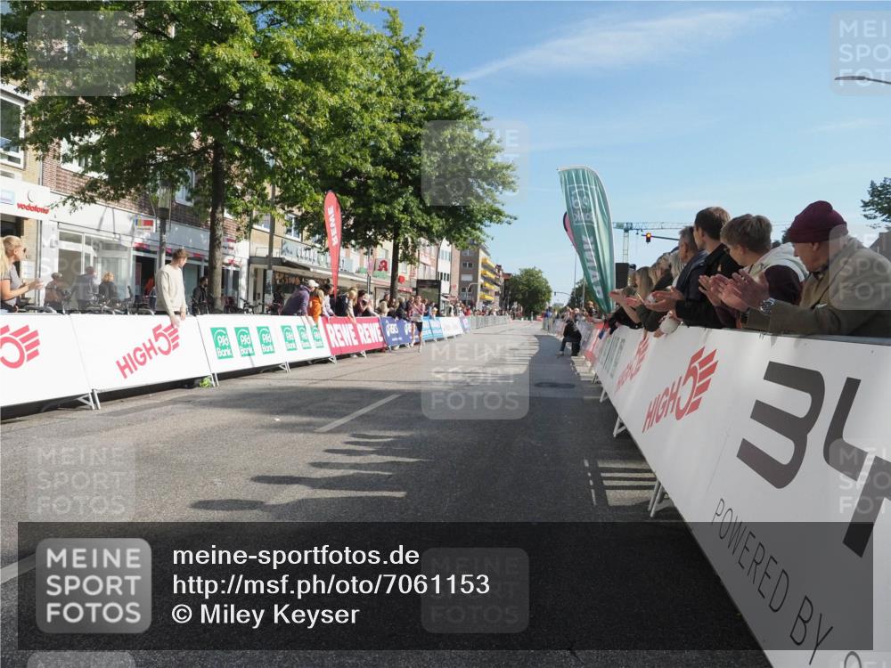 15.09.2024 - PSD Bank Halbmarathon Miley Keyser http://msf.ph/oto/7061153 15.09.2024 11:02:43 Ziel 449 meine-sportfotos.de