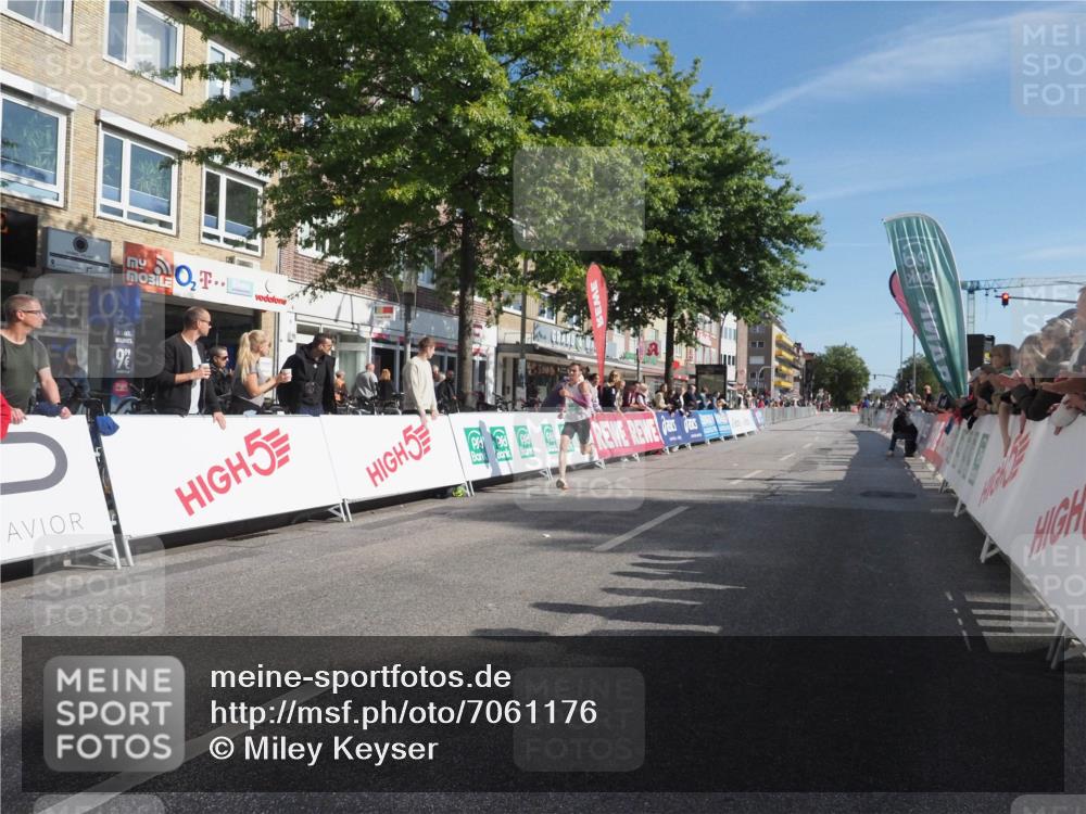 15.09.2024 - PSD Bank Halbmarathon Miley Keyser http://msf.ph/oto/7061176 15.09.2024 11:02:44 Ziel 449 meine-sportfotos.de