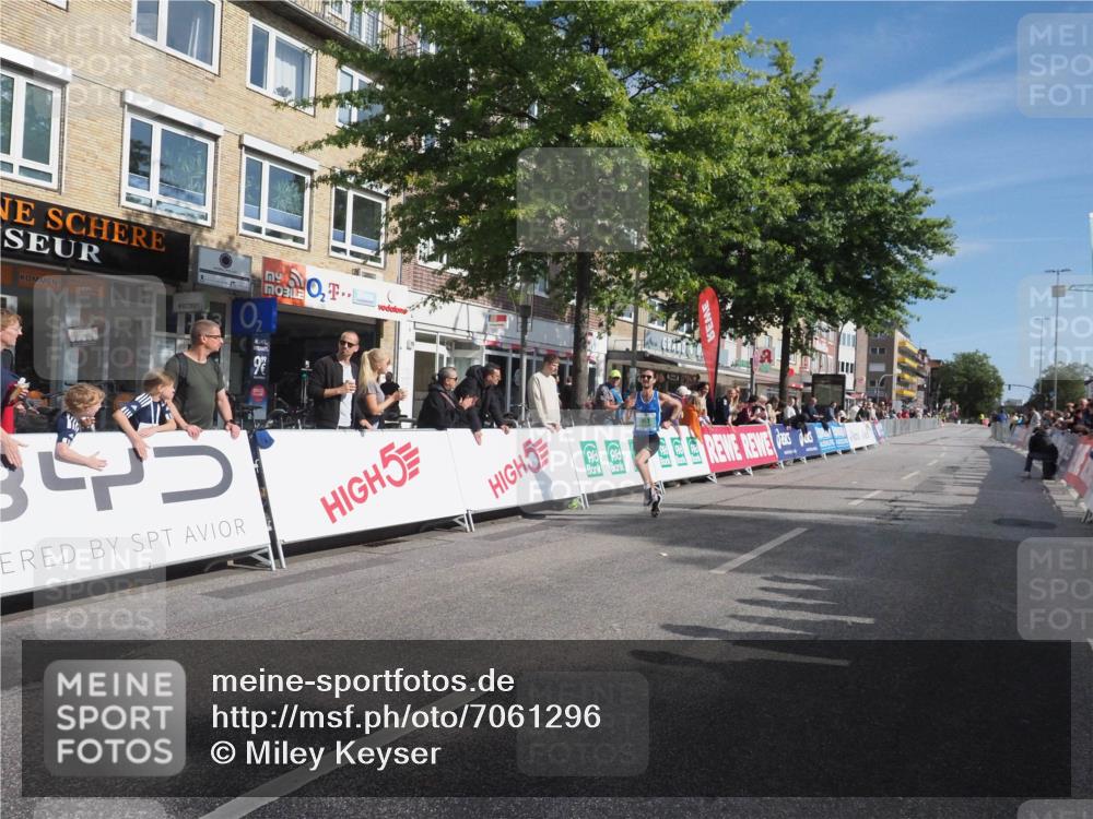 15.09.2024 - PSD Bank Halbmarathon Miley Keyser http://msf.ph/oto/7061296 15.09.2024 11:04:49 Ziel 453 meine-sportfotos.de