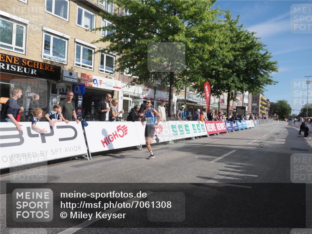 15.09.2024 - PSD Bank Halbmarathon Miley Keyser http://msf.ph/oto/7061308 15.09.2024 11:04:50 Ziel 453 meine-sportfotos.de