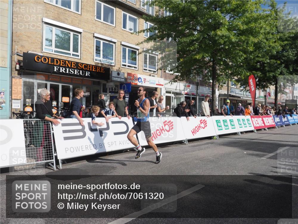 15.09.2024 - PSD Bank Halbmarathon Miley Keyser http://msf.ph/oto/7061320 15.09.2024 11:04:50 Ziel 453 meine-sportfotos.de