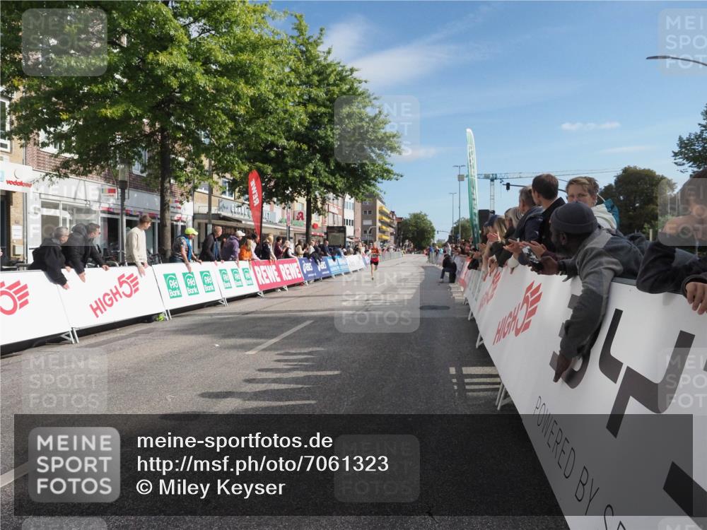 15.09.2024 - PSD Bank Halbmarathon Miley Keyser http://msf.ph/oto/7061323 15.09.2024 11:05:28 Ziel 458 meine-sportfotos.de