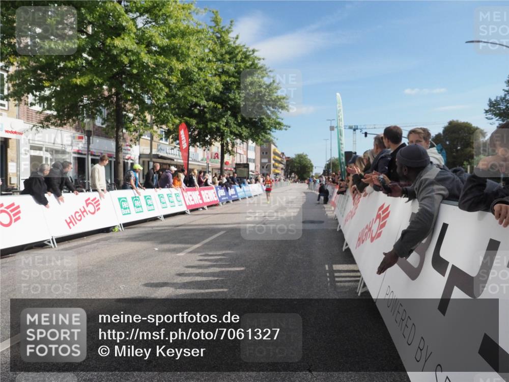 15.09.2024 - PSD Bank Halbmarathon Miley Keyser http://msf.ph/oto/7061327 15.09.2024 11:05:28 Ziel 458 meine-sportfotos.de
