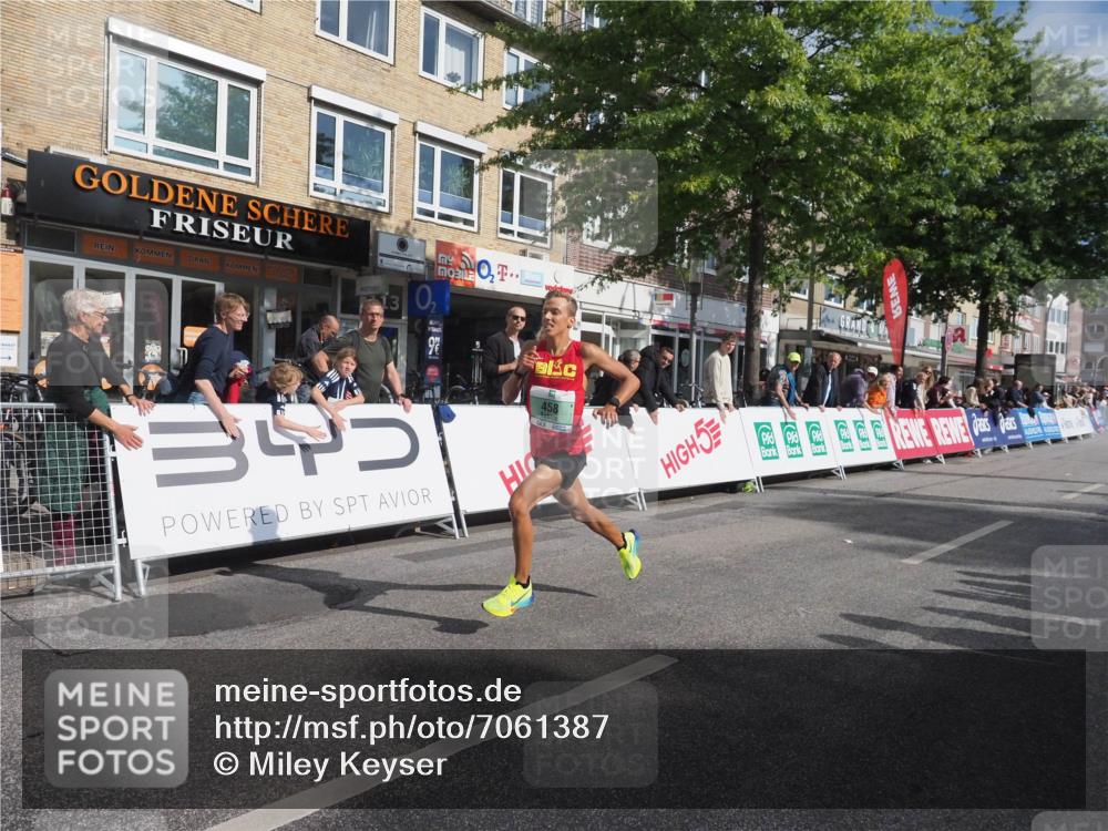 15.09.2024 - PSD Bank Halbmarathon Miley Keyser http://msf.ph/oto/7061387 15.09.2024 11:05:31 Ziel 458 meine-sportfotos.de
