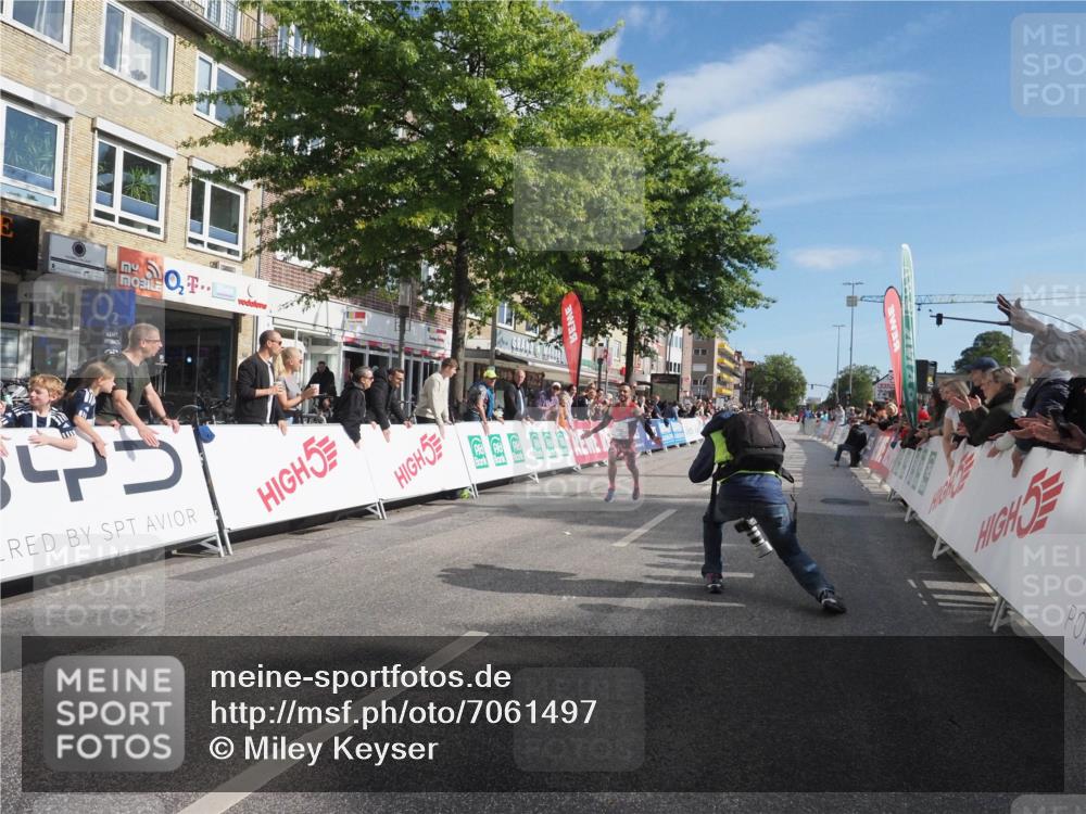 15.09.2024 - PSD Bank Halbmarathon Miley Keyser http://msf.ph/oto/7061497 15.09.2024 11:06:29 Ziel 471, 1091 meine-sportfotos.de