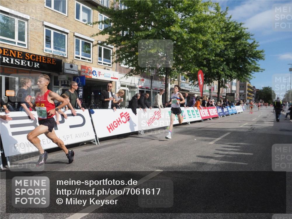 15.09.2024 - PSD Bank Halbmarathon Miley Keyser http://msf.ph/oto/7061617 15.09.2024 11:06:49 Ziel 455, 456, 459, 460, 461, 467, 471, 472, 805 meine-sportfotos.de