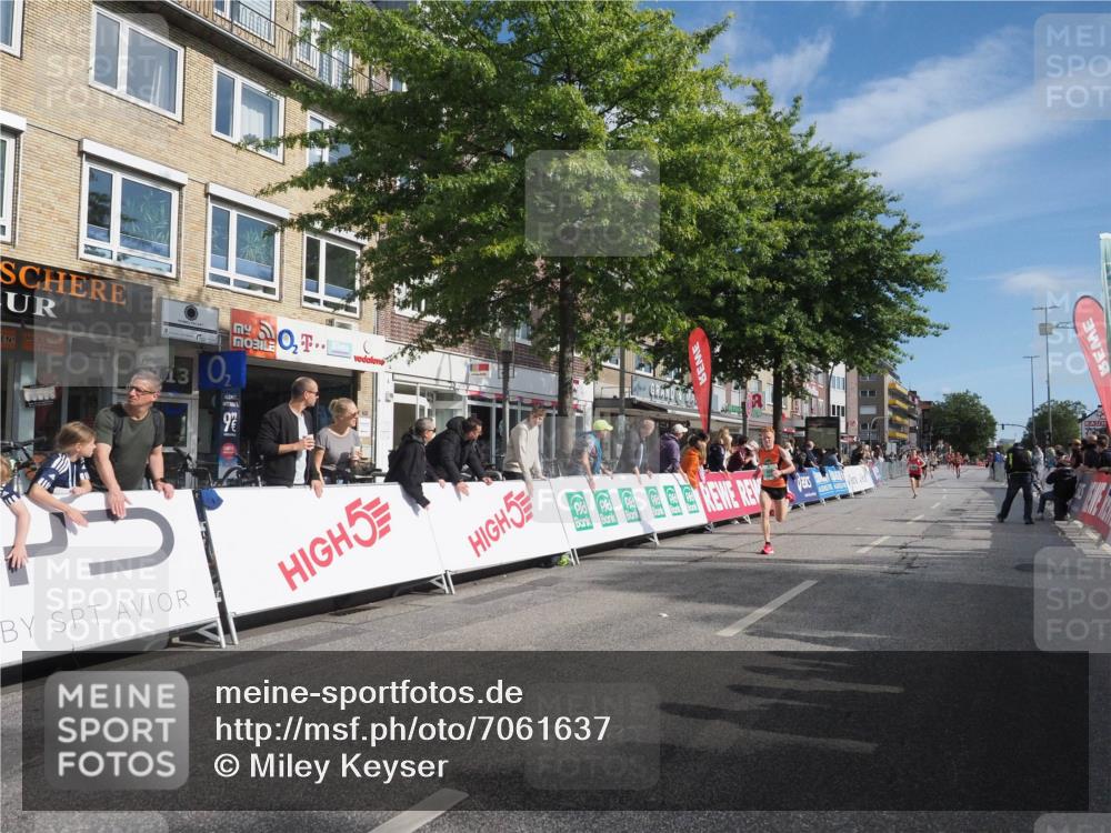 15.09.2024 - PSD Bank Halbmarathon Miley Keyser http://msf.ph/oto/7061637 15.09.2024 11:06:52 Ziel 455, 456, 459, 460, 461, 467, 468, 472, 805 meine-sportfotos.de
