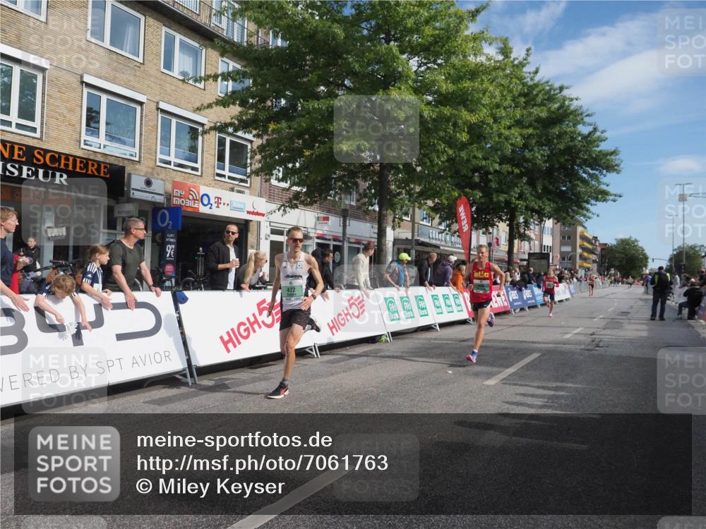 15.09.2024 - PSD Bank Halbmarathon Miley Keyser http://msf.ph/oto/7061763 15.09.2024 11:07:01 Ziel 456, 460, 465, 467, 468, 472, 805 meine-sportfotos.de