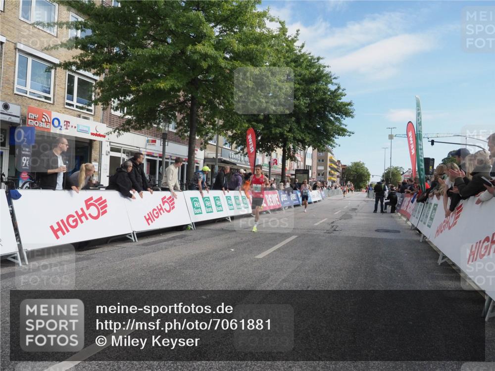 15.09.2024 - PSD Bank Halbmarathon Miley Keyser http://msf.ph/oto/7061881 15.09.2024 11:07:22 Ziel 462, 464, 469, 476, 482 meine-sportfotos.de