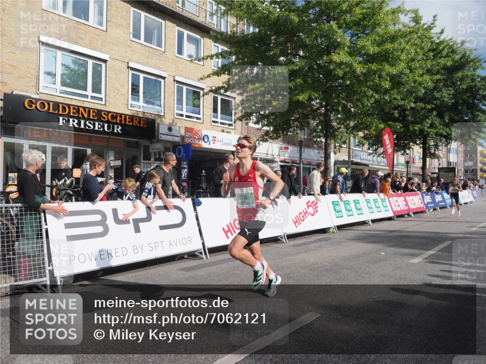 15.09.2024 - PSD Bank Halbmarathon Miley Keyser http://msf.ph/oto/7062121 15.09.2024 11:08:13 Ziel 403, 408, 474, 475, 479, 483, 491, 493 meine-sportfotos.de