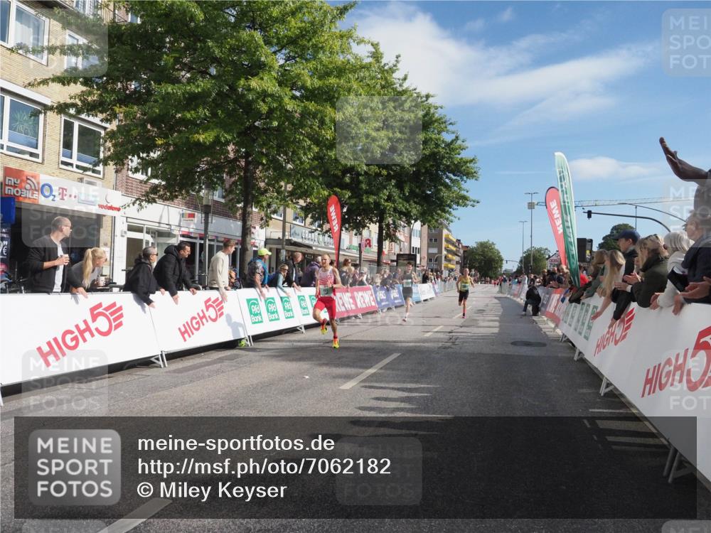 15.09.2024 - PSD Bank Halbmarathon Miley Keyser http://msf.ph/oto/7062182 15.09.2024 11:08:20 Ziel 403, 474, 475, 491, 493, 562, 1076 meine-sportfotos.de