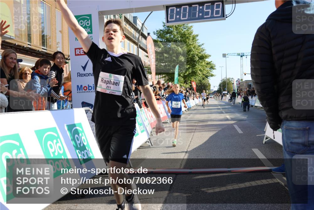 15.09.2024 - PSD Bank Halbmarathon Strokosch-Dieckow http://msf.ph/oto/7062366 15.09.2024 10:25:04 Ziel 61, 131, 211 meine-sportfotos.de