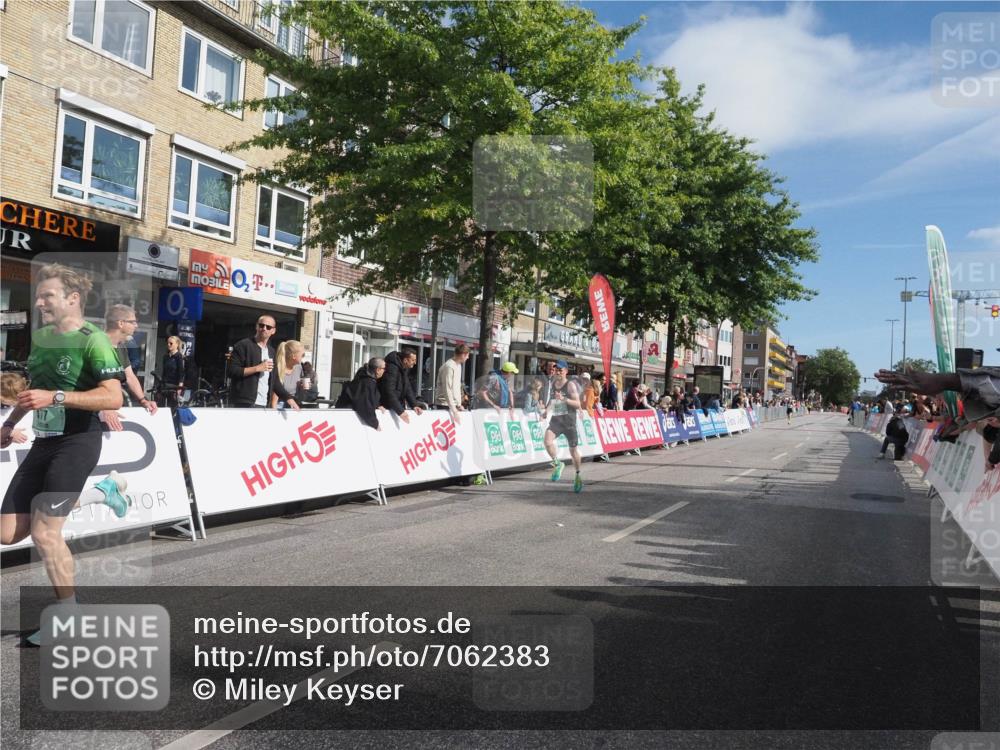 15.09.2024 - PSD Bank Halbmarathon Miley Keyser http://msf.ph/oto/7062383 15.09.2024 11:08:39 Ziel 477, 487, 525, 562, 807, 1076 meine-sportfotos.de