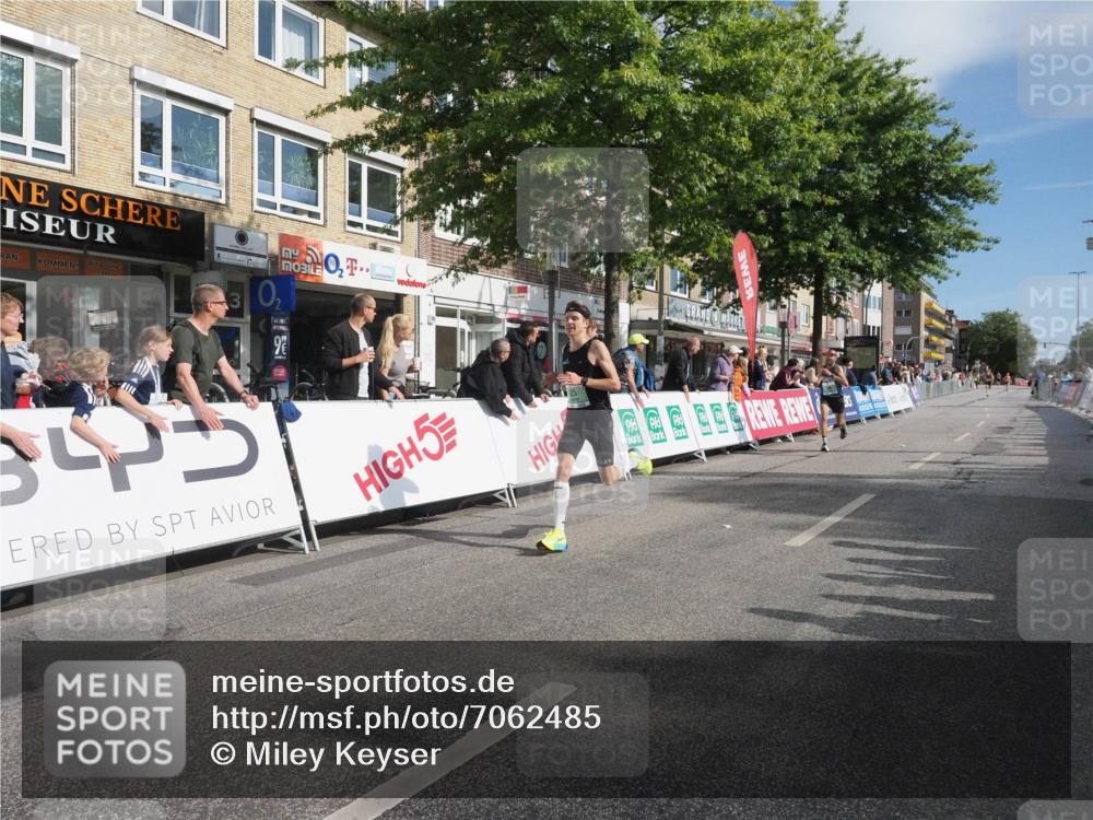 15.09.2024 - PSD Bank Halbmarathon Miley Keyser http://msf.ph/oto/7062485 15.09.2024 11:08:56 Ziel 495, 496, 510, 525 meine-sportfotos.de
