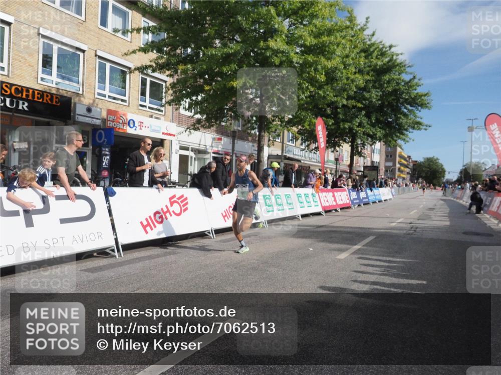 15.09.2024 - PSD Bank Halbmarathon Miley Keyser http://msf.ph/oto/7062513 15.09.2024 11:08:58 Ziel 495, 496, 510, 525, 529 meine-sportfotos.de