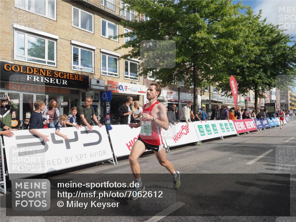 15.09.2024 - PSD Bank Halbmarathon Miley Keyser http://msf.ph/oto/7062612 15.09.2024 11:09:11 Ziel 495, 499, 510, 529 meine-sportfotos.de