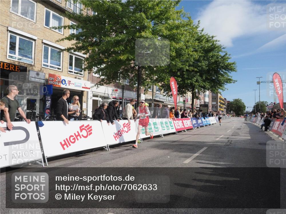 15.09.2024 - PSD Bank Halbmarathon Miley Keyser http://msf.ph/oto/7062633 15.09.2024 11:09:14 Ziel 499, 510, 529 meine-sportfotos.de
