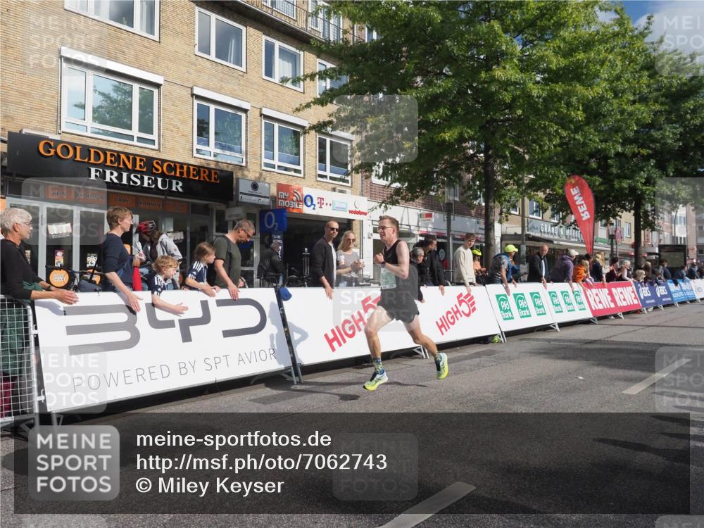 15.09.2024 - PSD Bank Halbmarathon Miley Keyser http://msf.ph/oto/7062743 15.09.2024 11:09:32 Ziel 402, 505 meine-sportfotos.de