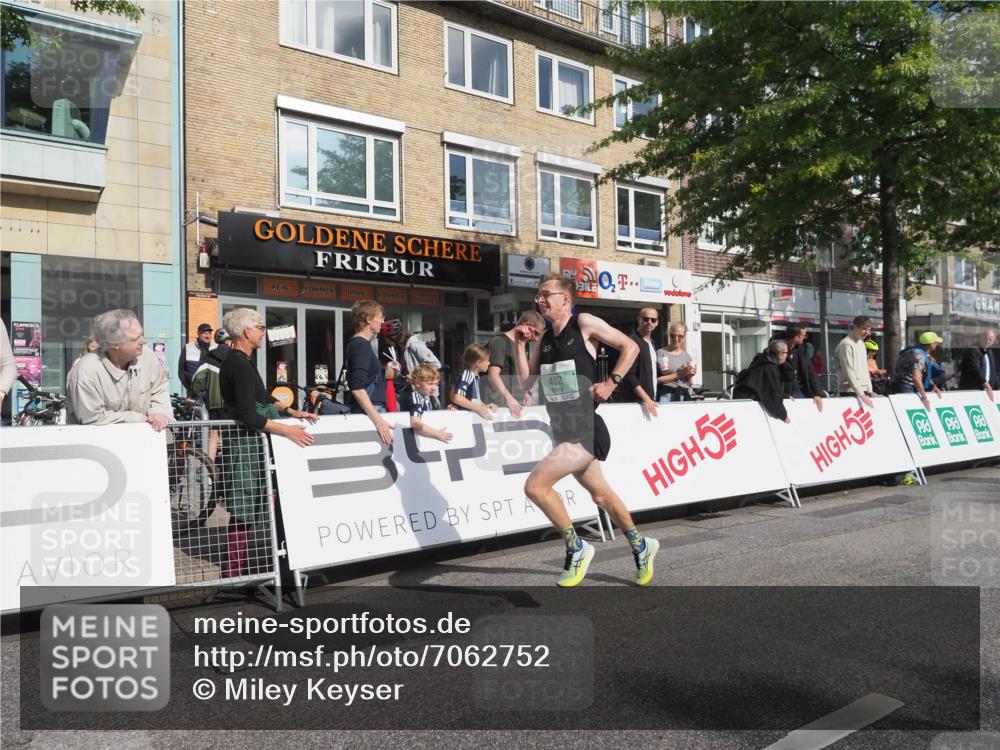 15.09.2024 - PSD Bank Halbmarathon Miley Keyser http://msf.ph/oto/7062752 15.09.2024 11:09:32 Ziel 402, 505 meine-sportfotos.de