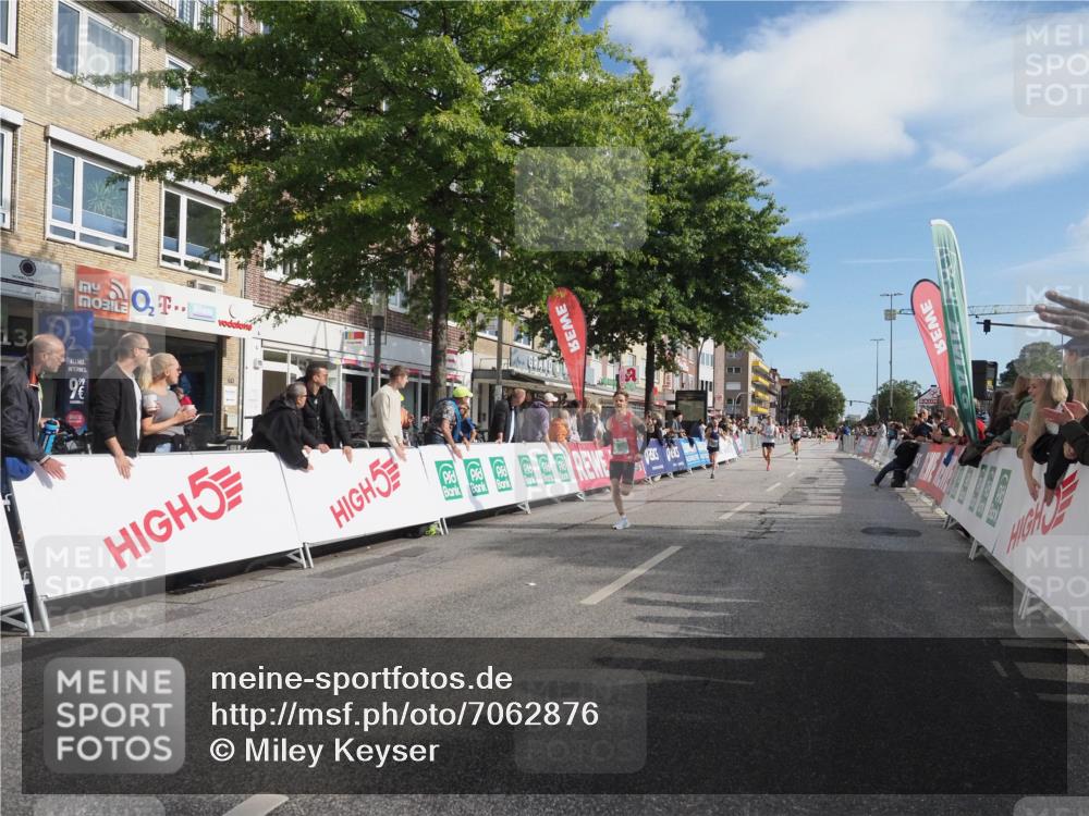 15.09.2024 - PSD Bank Halbmarathon Miley Keyser http://msf.ph/oto/7062876 15.09.2024 11:09:57 Ziel 470, 473, 480, 484, 490, 514, 519, 531 meine-sportfotos.de