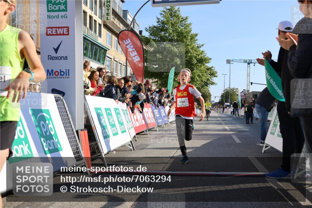 15.09.2024 - PSD Bank Halbmarathon Strokosch-Dieckow http://msf.ph/oto/7063294 15.09.2024 10:25:33 Ziel 7, 19, 66, 102, 177 meine-sportfotos.de