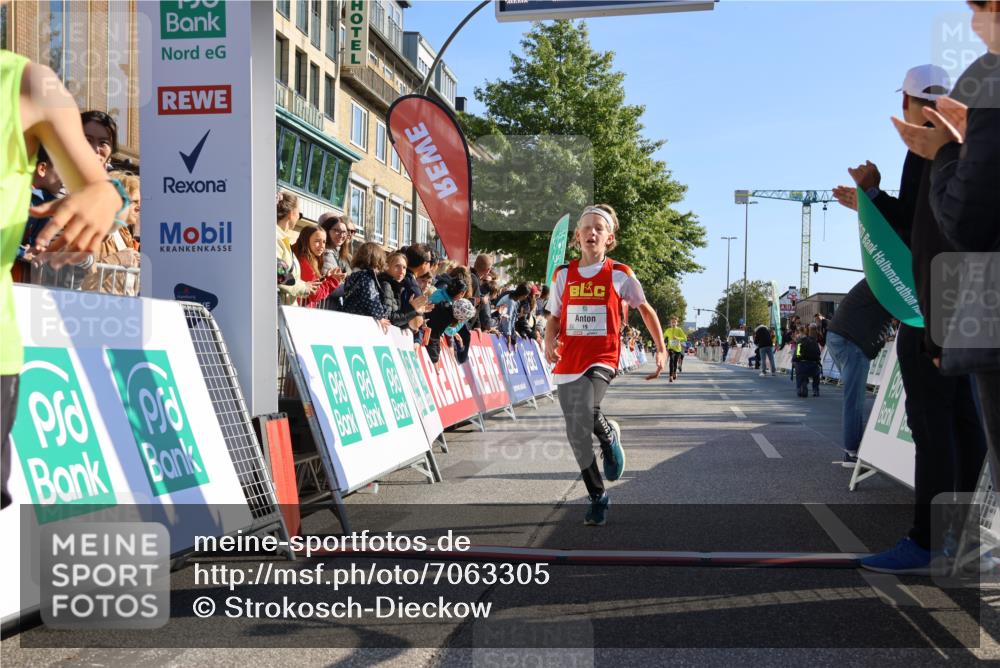 15.09.2024 - PSD Bank Halbmarathon Strokosch-Dieckow http://msf.ph/oto/7063305 15.09.2024 10:25:33 Ziel 7, 19, 66, 102, 177 meine-sportfotos.de